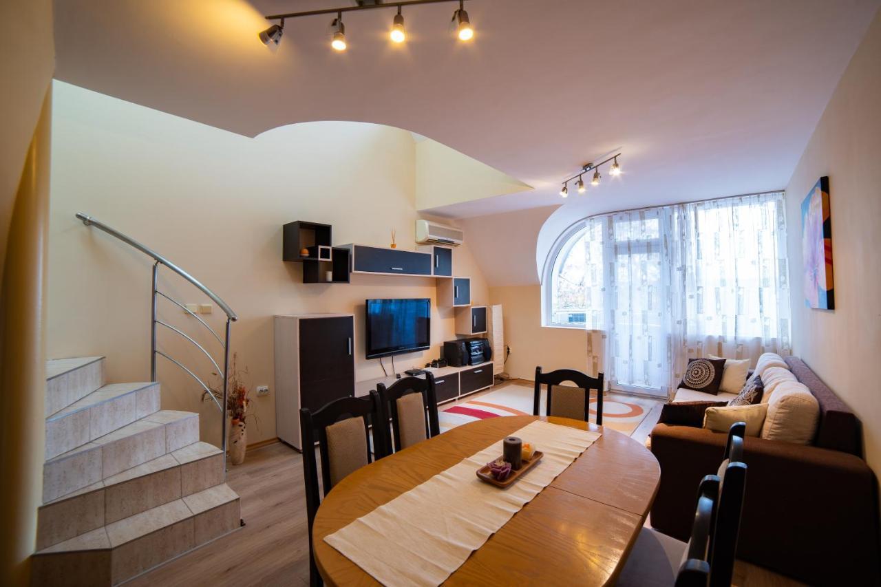 Maisonette Picadilly Варна Экстерьер фото